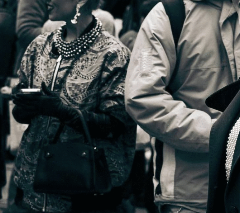 “Between Runways and Destinations: A Visual Journey of Fashion and Life”